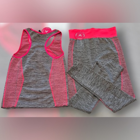 🎁NWT Women’s 2pc Activeware Set-Tank/Leggings - Picture 2 of 14